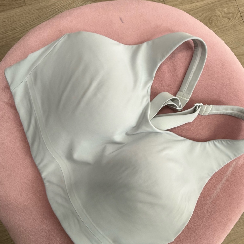Athleta white sports bra